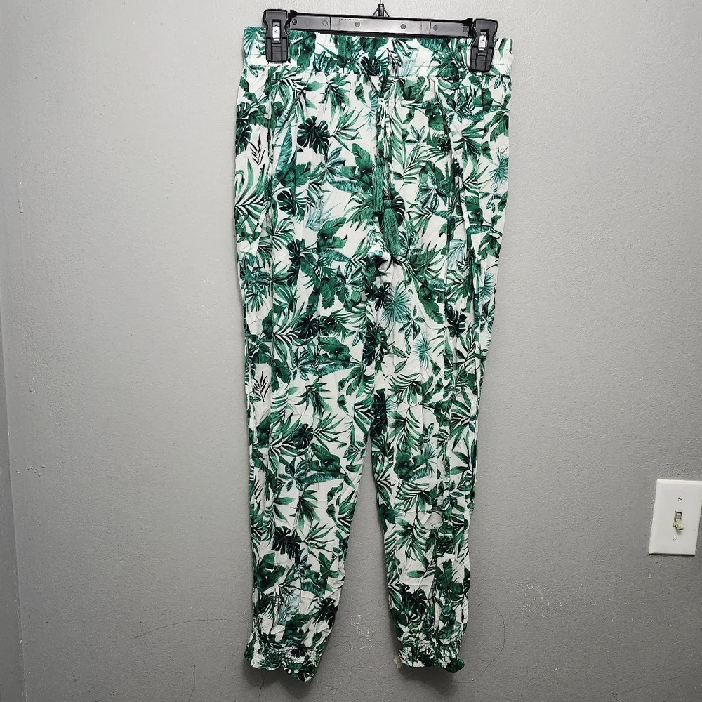Solitaire swim women's pants size S green floral open sides coverup